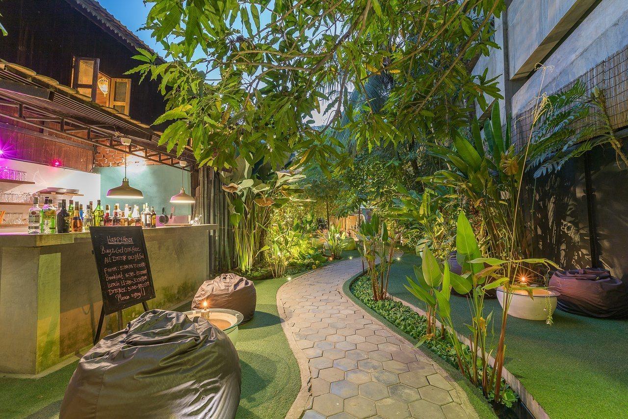 Ashia Hotel & Lounge Sziemreap Kültér fotó
